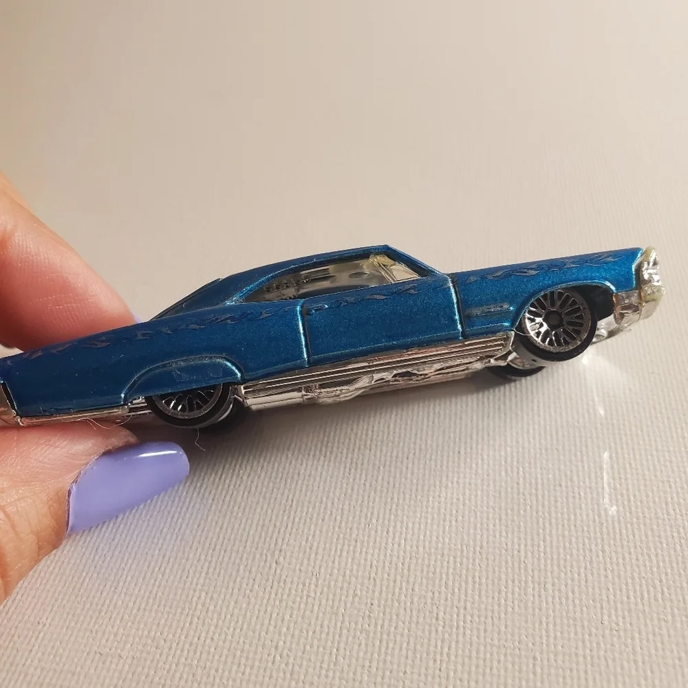 Vintage 2002- '55 Bonneville Low Rider Hot Wheel